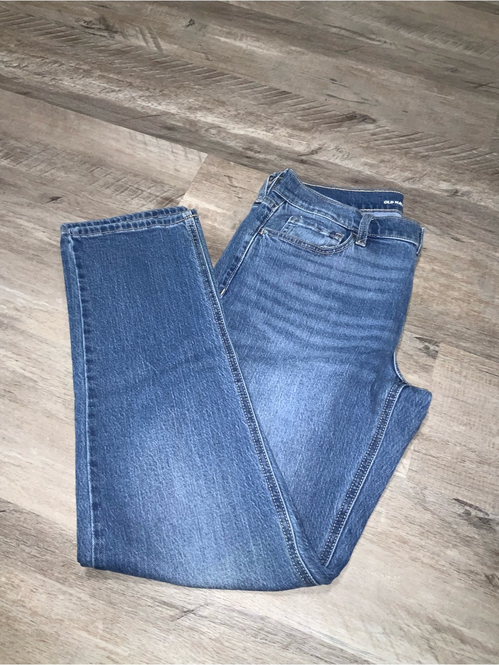 (Bin 30) Old Navy, Light wash, WOW Boyfriend Jeans, Size 4
